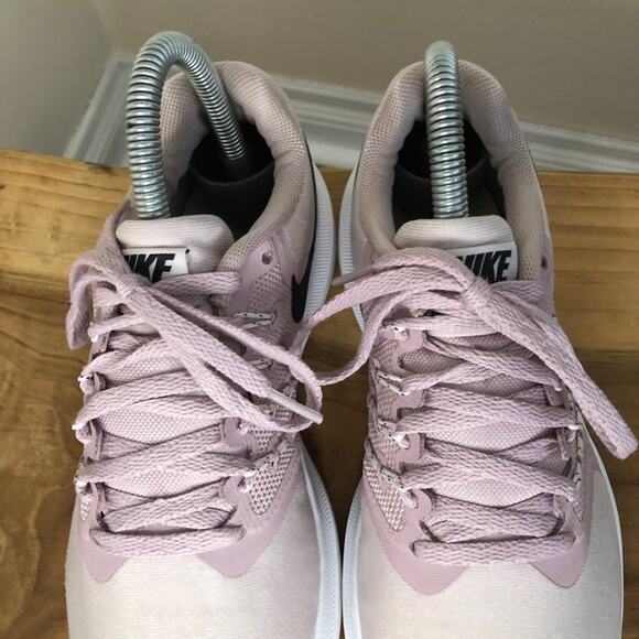 Nike Women's Pink Run Swift Running Shoes size 6 909006-502 Athletic Neutral - Picture 3 of 10